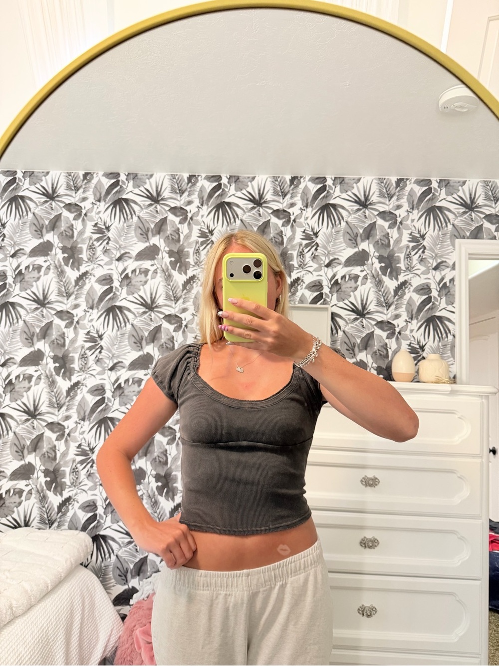 Women’s Short Sleeve Scoop Neck Crop Top - Charcoal grey